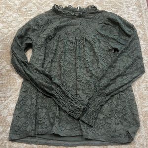 Green long-sleeve lace top